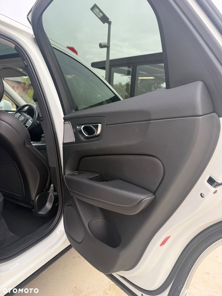 Volvo XC 60 B4 D Geartronic Inscription - 32
