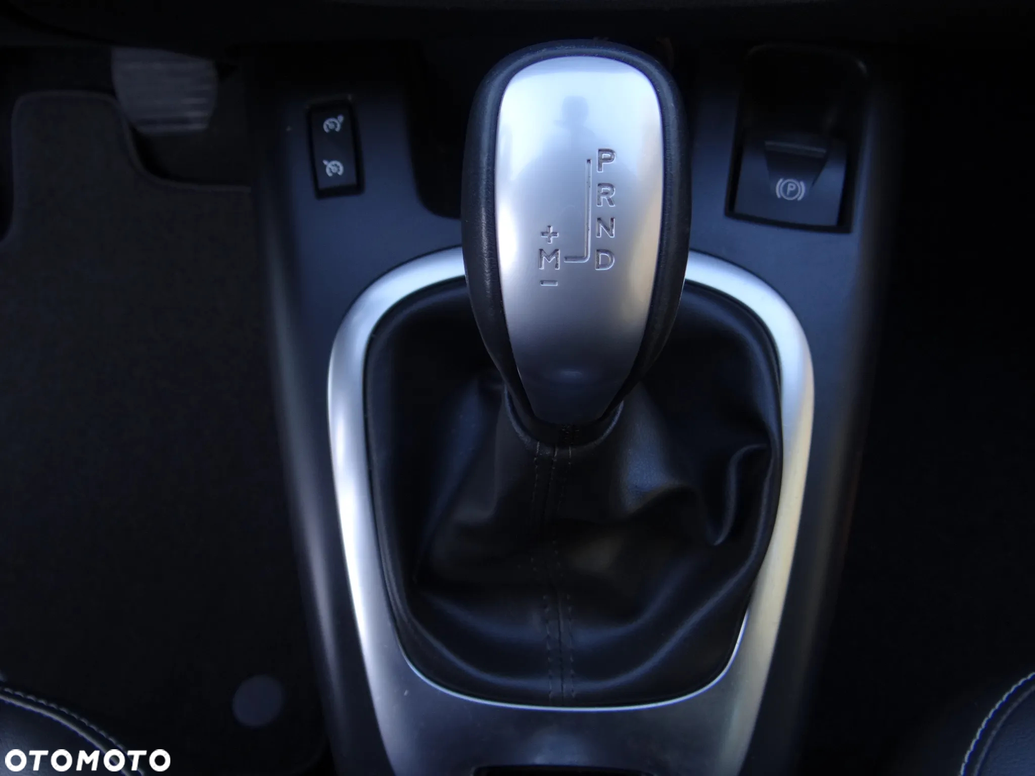 Renault Scenic dCi 110 EDC Bose Edition - 29
