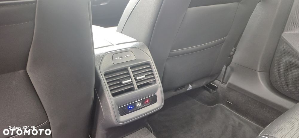 Volkswagen Passat - 29