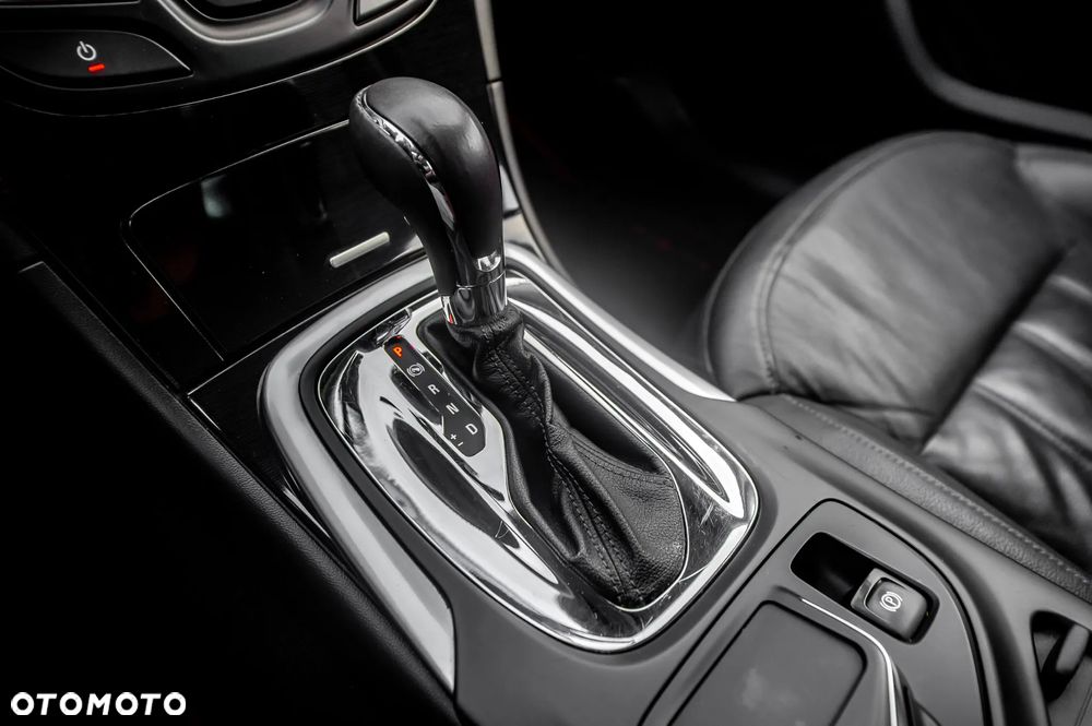 Opel Insignia 2.0 Turbo 4x4 Sport - 33