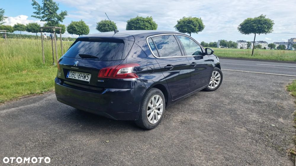 Peugeot 308 1.6 BlueHDi Style S&S - 23