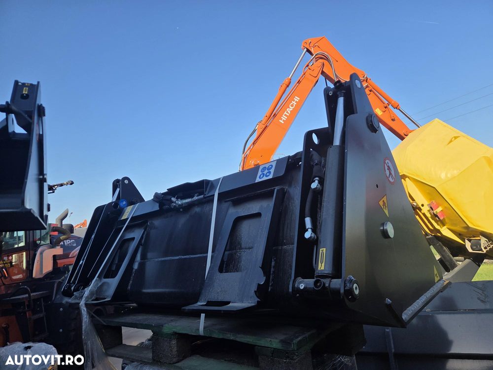 Hitachi ZW75-6, 2019, 2.745h, CUPA MULTIFUNCTIONALA 1mc, FURCI, CUPLA RAPIDA, ridica 2,4 tone la 3,2m, incarca 8x4 si  sem basculabila, Masa operationala 5tone, Anv 80% ok, motor 75CP, produs in Germania, posibilitate leasing 3 ani-PROMOTIE 29.900 EUR+Tva - 27