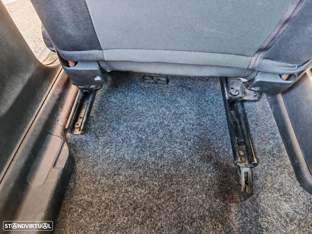 Fiat Punto 1.3 M-Jet Easy S&S - 18