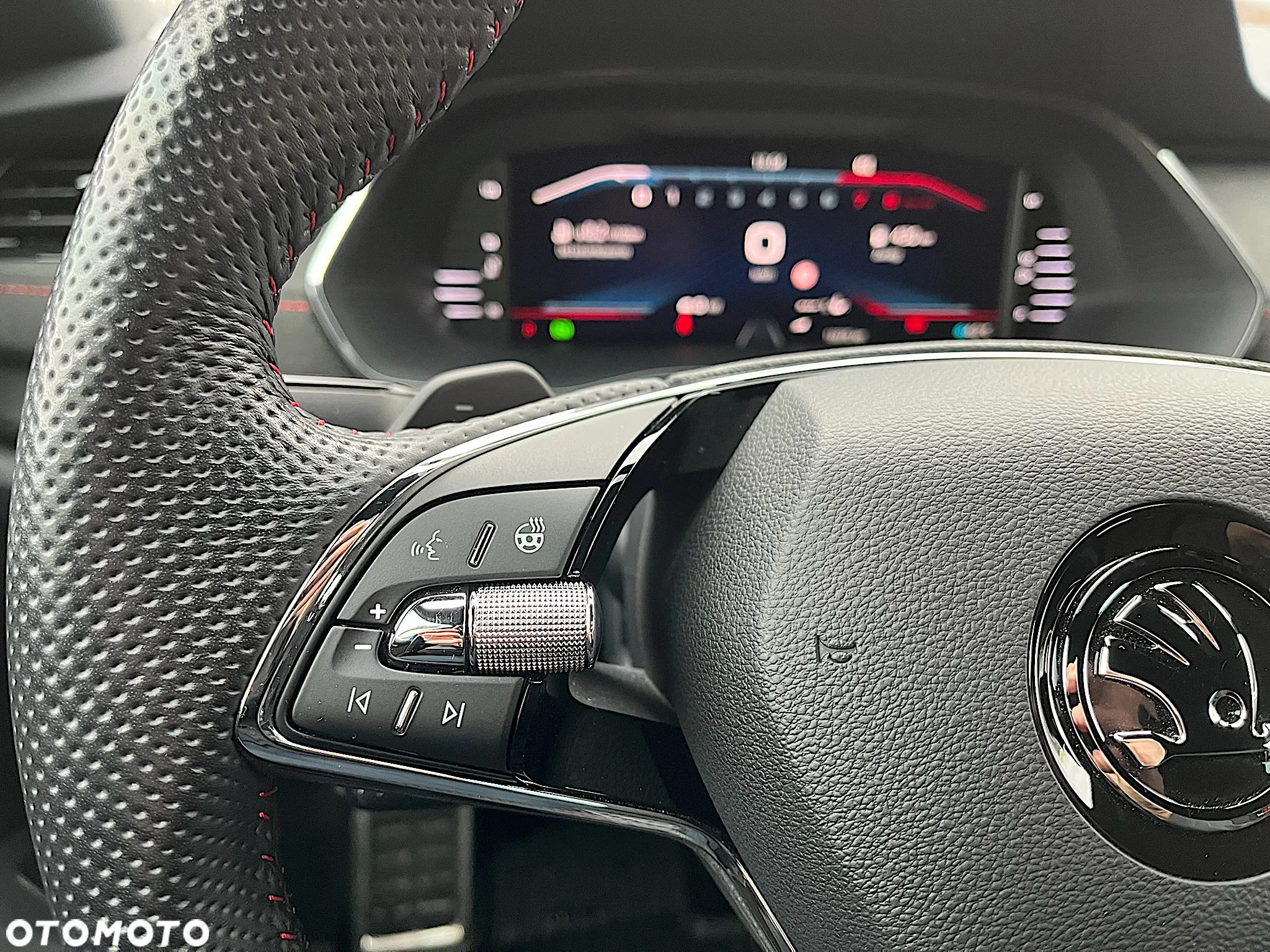 Skoda Octavia 2.0 TSI RS DSG - 24