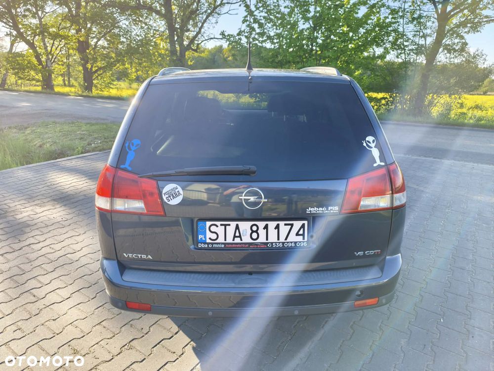 Opel Vectra 3.0 V6 CDTI Cosmo - 5