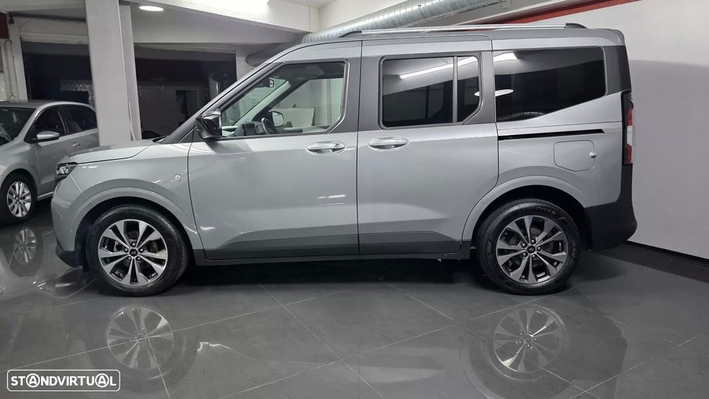 Ford Tourneo Courier 1.0 EcoBoost Titanium DCT - 2
