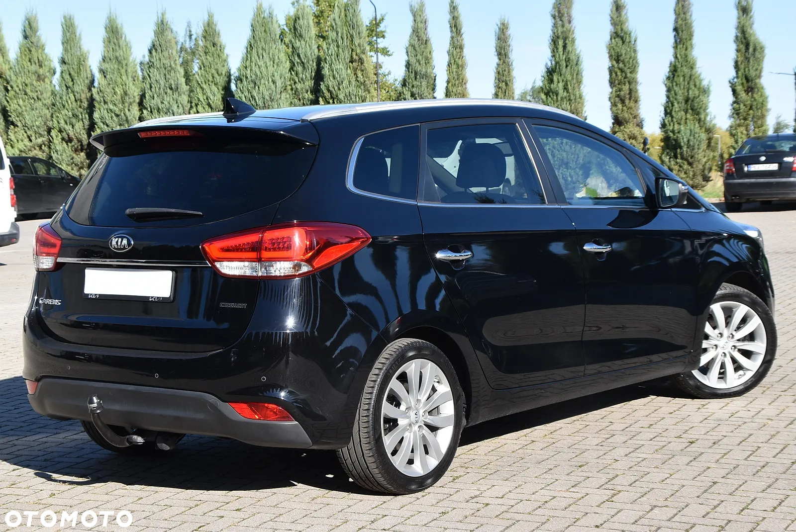 Kia Carens - 6