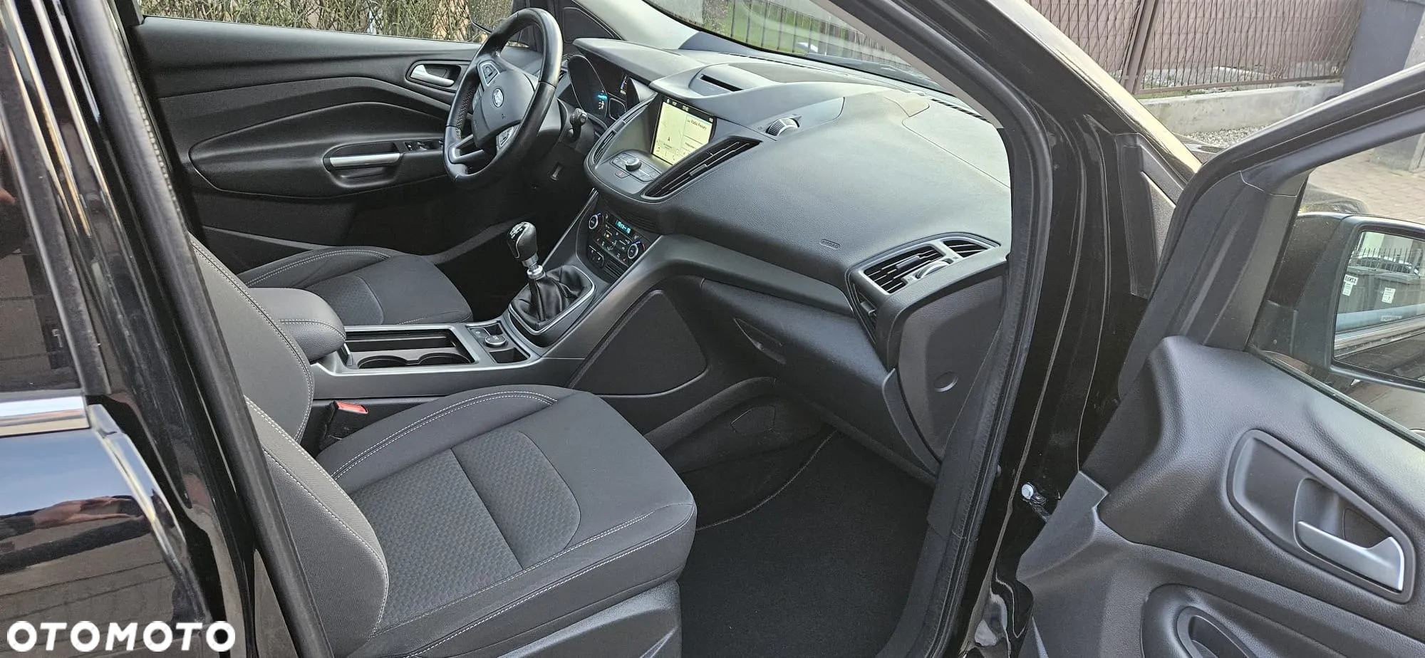 Ford Kuga 1.5 EcoBoost 2x4 Business Edition - 22