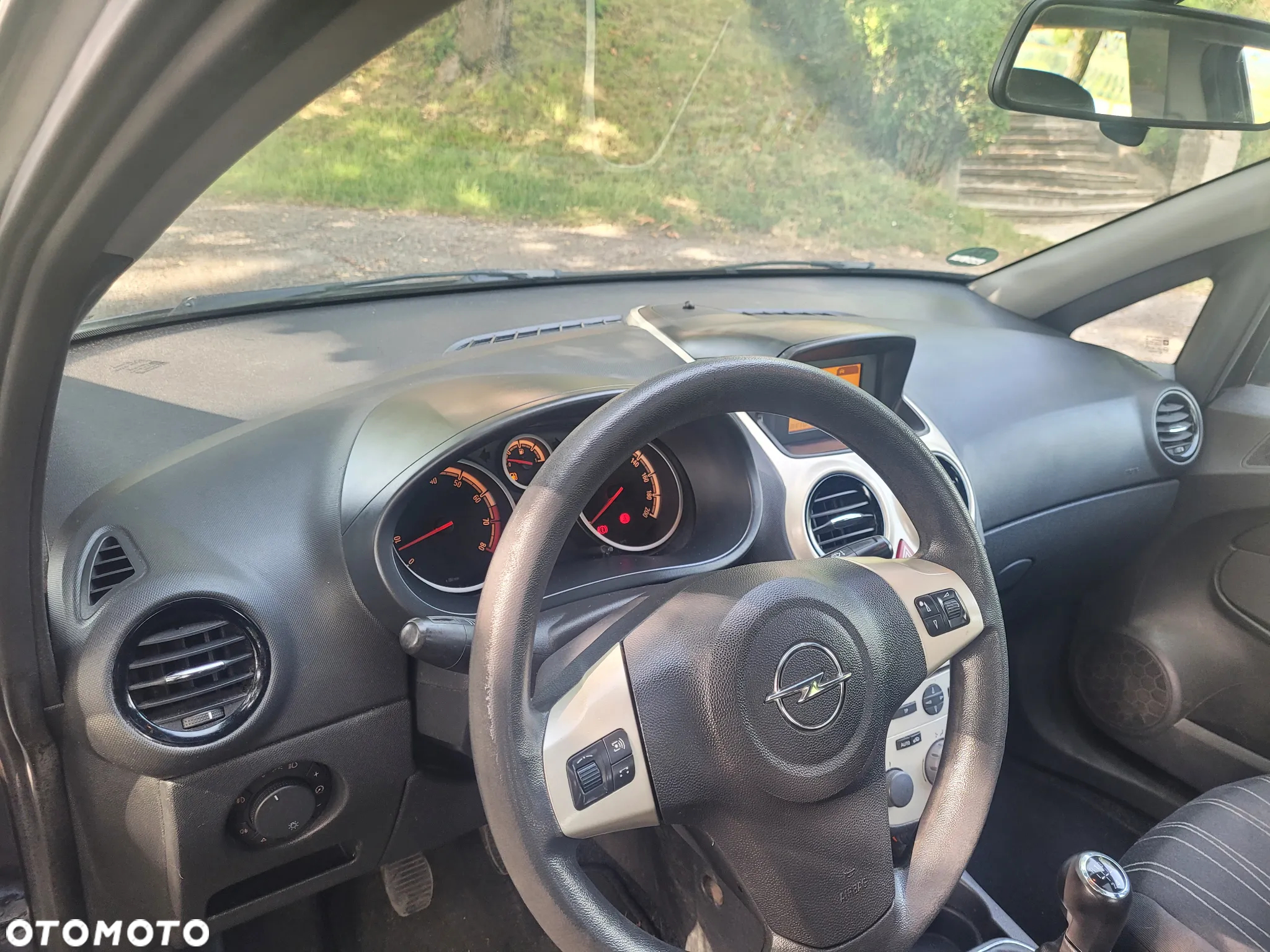 Opel Corsa 1.2 16V Cosmo - 5