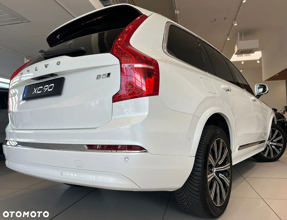Volvo XC 90 B5 D AWD Ultimate Dark - 8