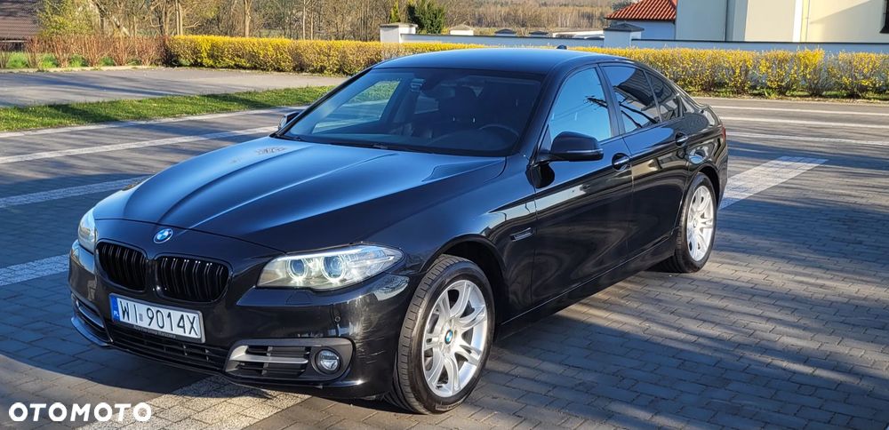BMW Seria 5 520d xDrive - 9