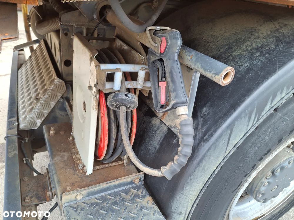 Mercedes-Benz Axor 1823 Zamiatarka Do Szyn Kolejowych Pojazd Szynowo Drogowy Czyszenie Szyn Torów Kolejowych - 8