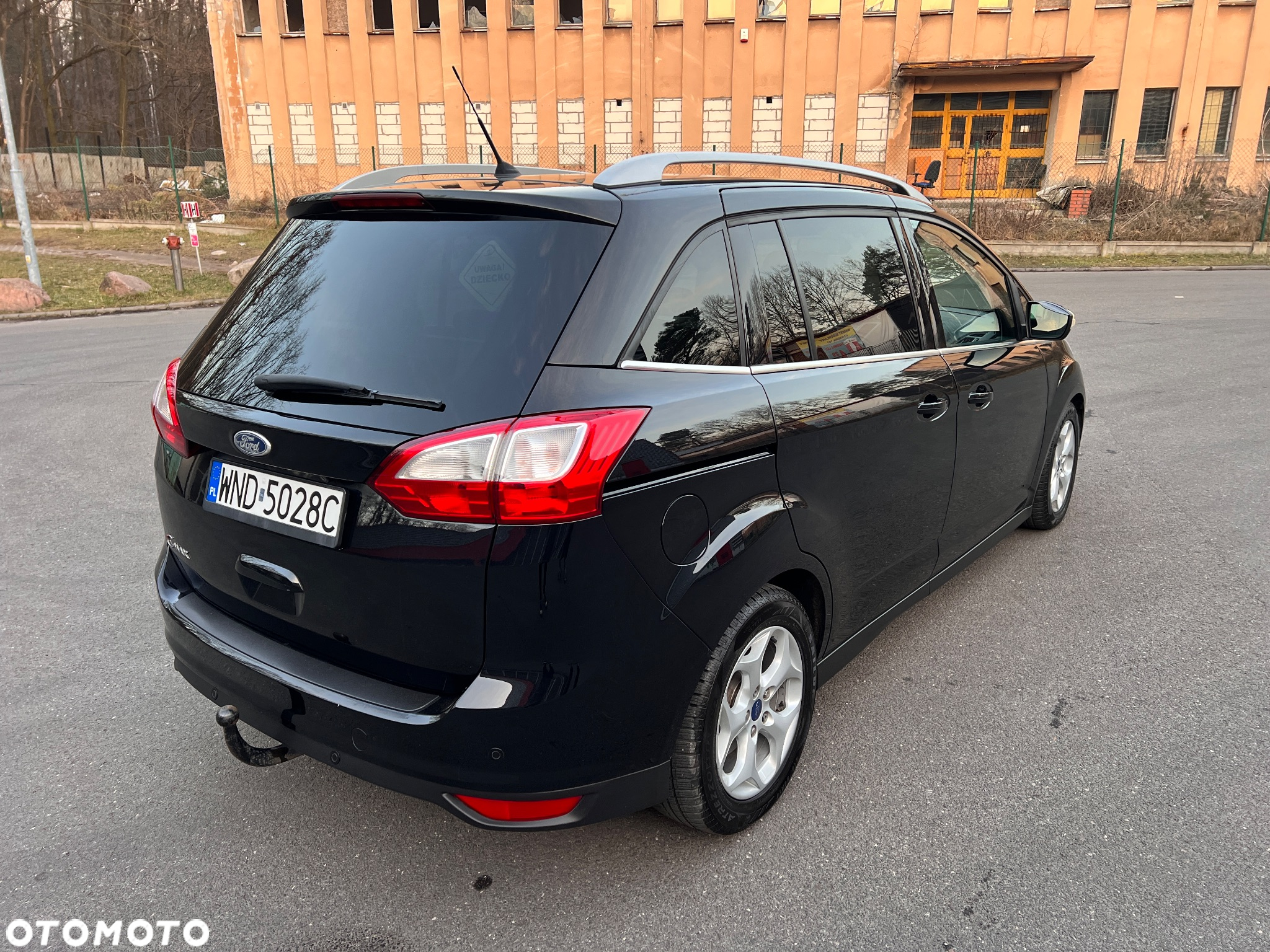 Ford C-MAX 2.0 TDCi Trend MPS6 - 12
