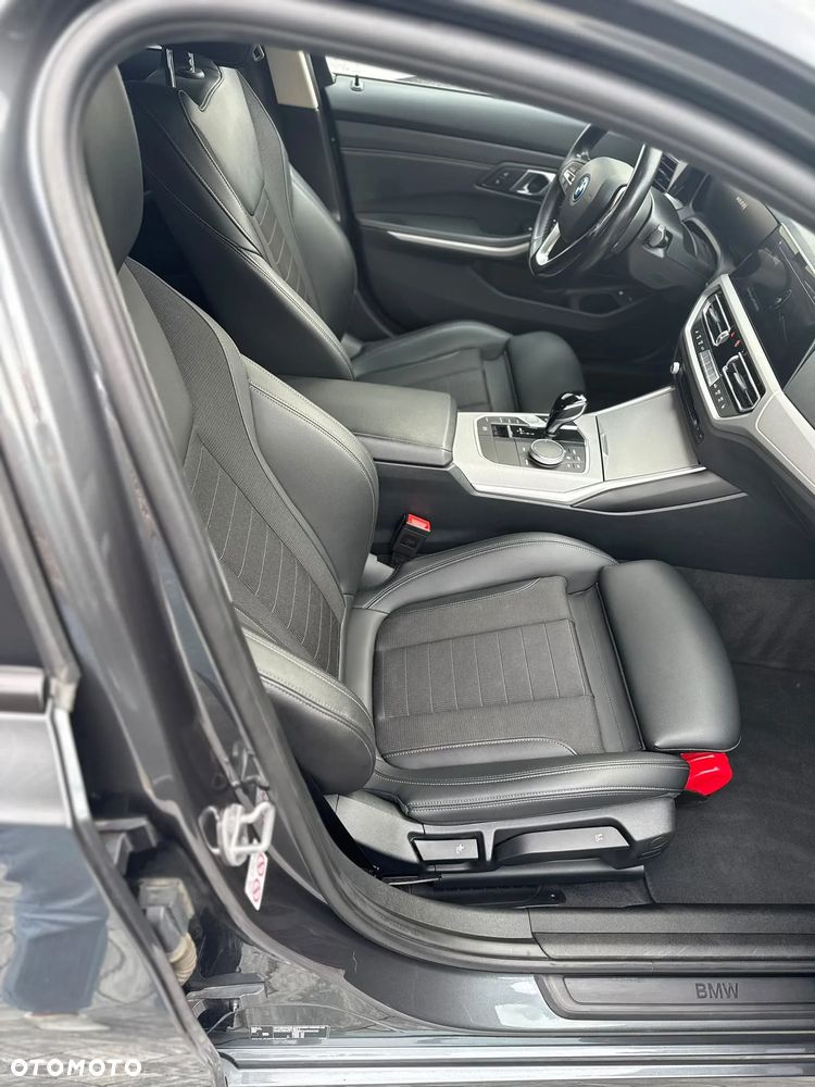 BMW Seria 3 - 29
