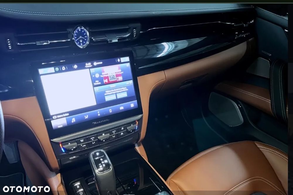 Maserati Quattroporte GranLusso S - 4