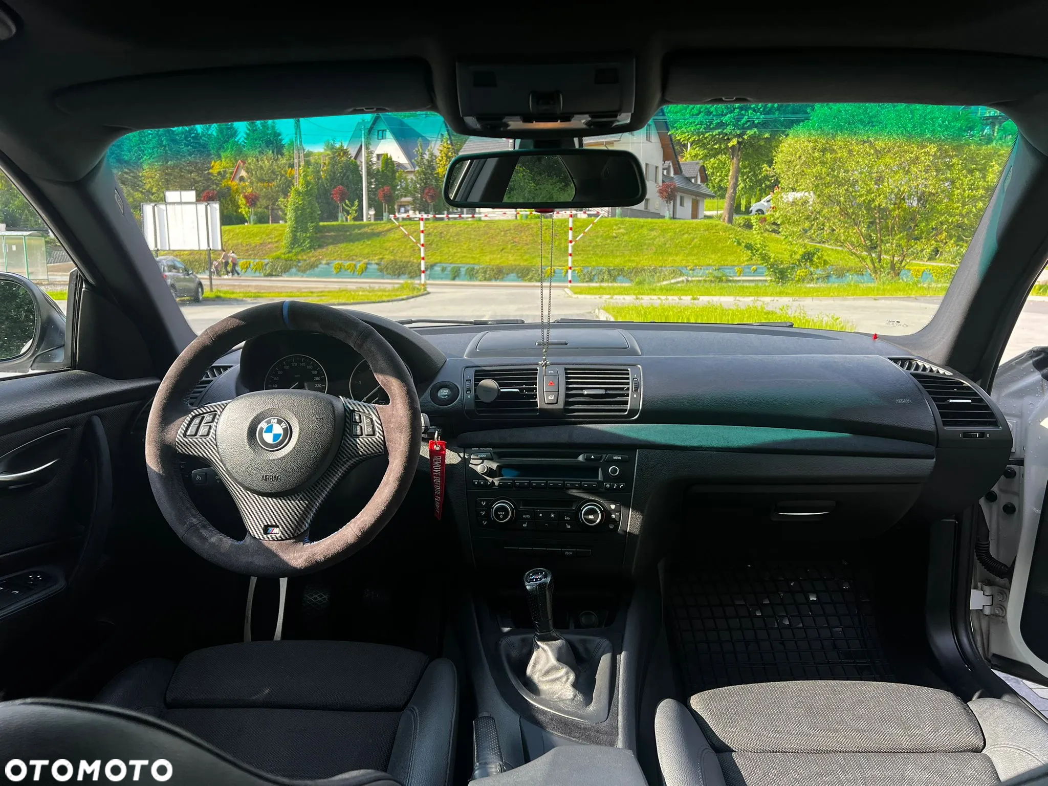 BMW Seria 1 120d - 12