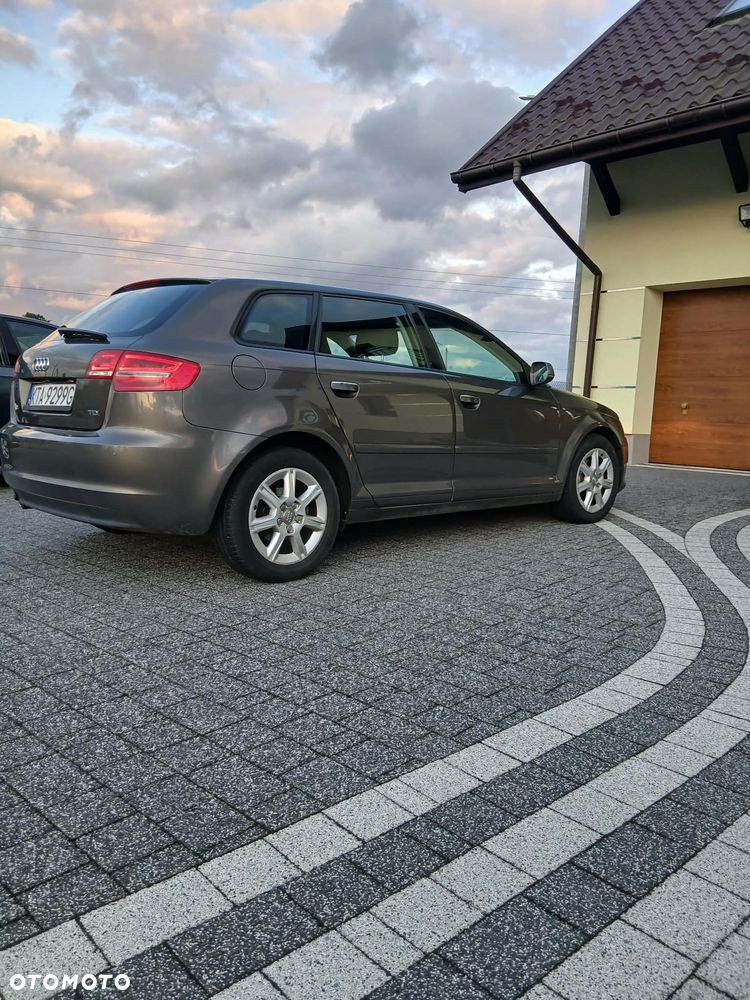 Audi A3 Sportback 1.6 TDI DPF Ambition S tronic - 3