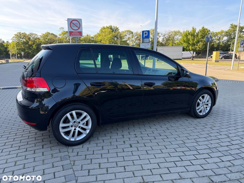 Volkswagen Golf 1.6 TDI DPF DSG Comfortline - 8