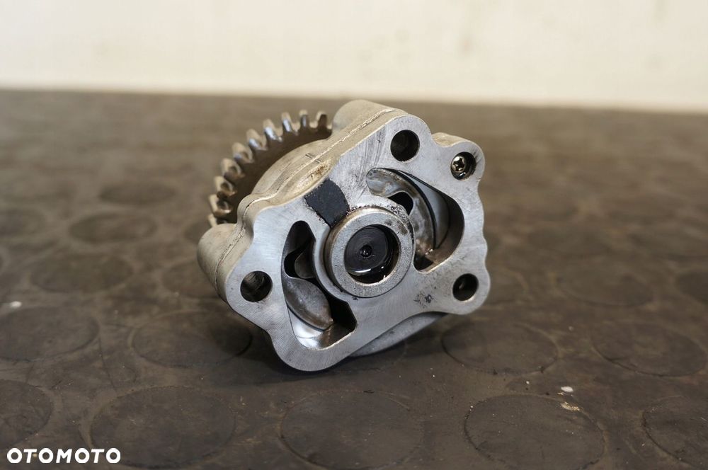 POMPA OLEJU AIXAM MICROCAR KUBOTA 0.4D Z402 - 3