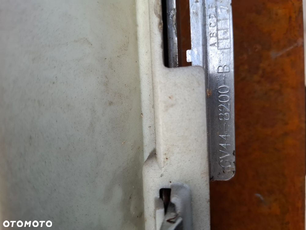 Ford Escape MK2 Lift Gril atrapa przód Gj54 8200 - 7