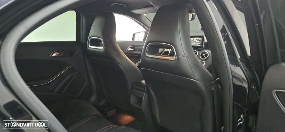 Mercedes-Benz A 200 CDI 7G-DCT AMG Line - 39