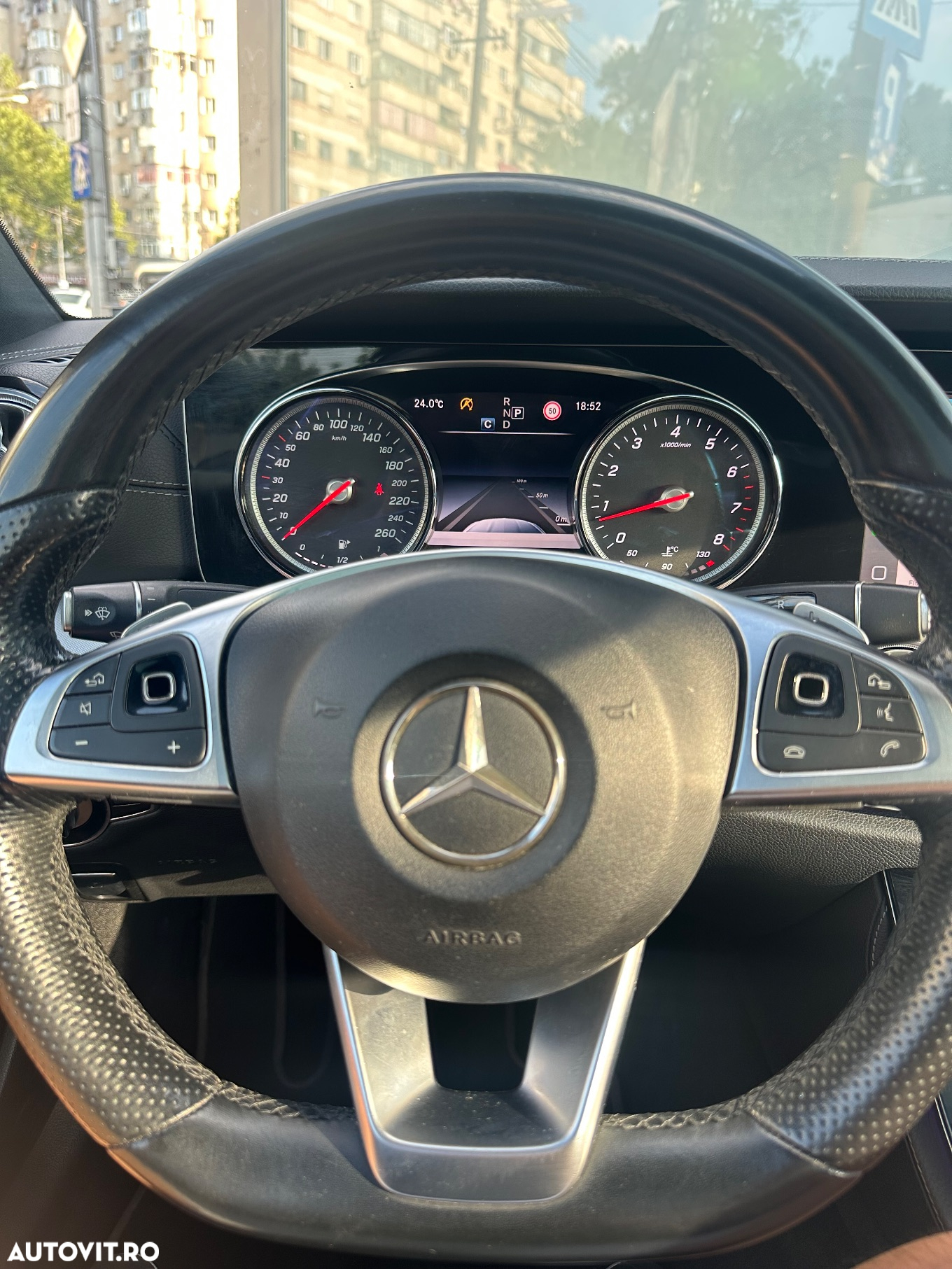 Mercedes-Benz E - 13