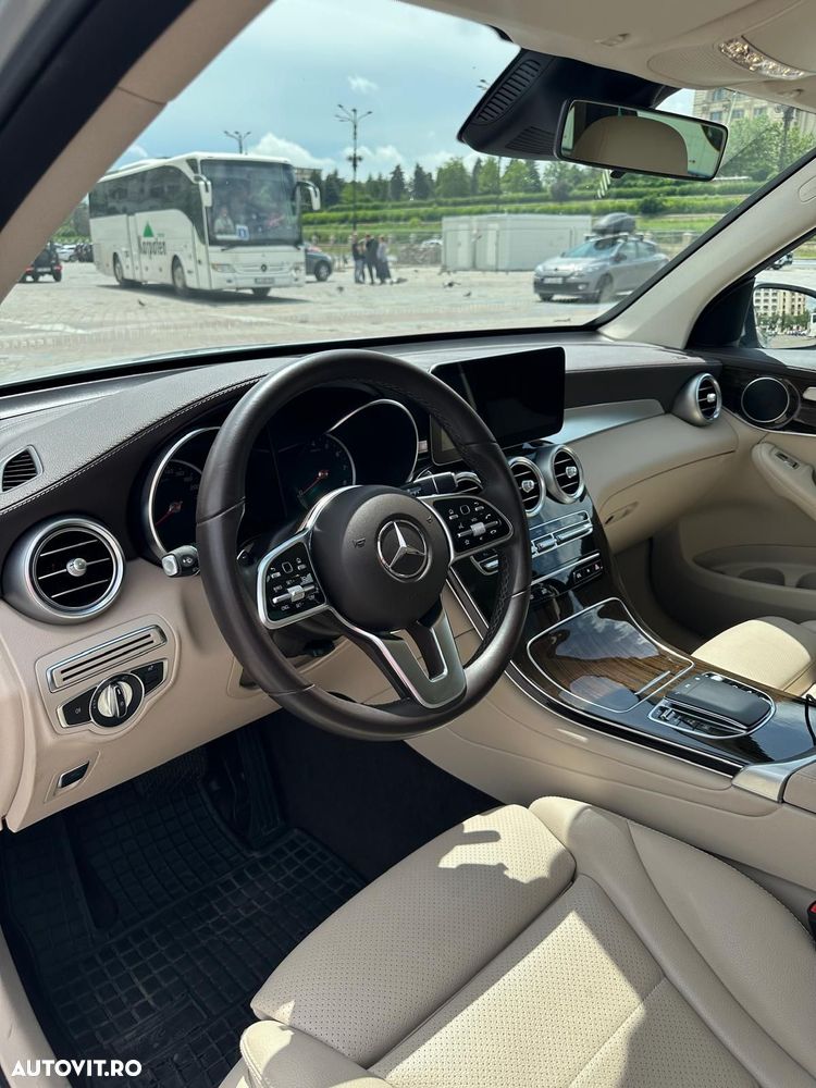 Mercedes-Benz GLC - 12