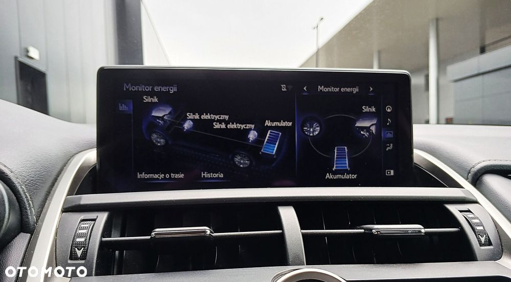 Lexus NX 300h Business Edition AWD - 30