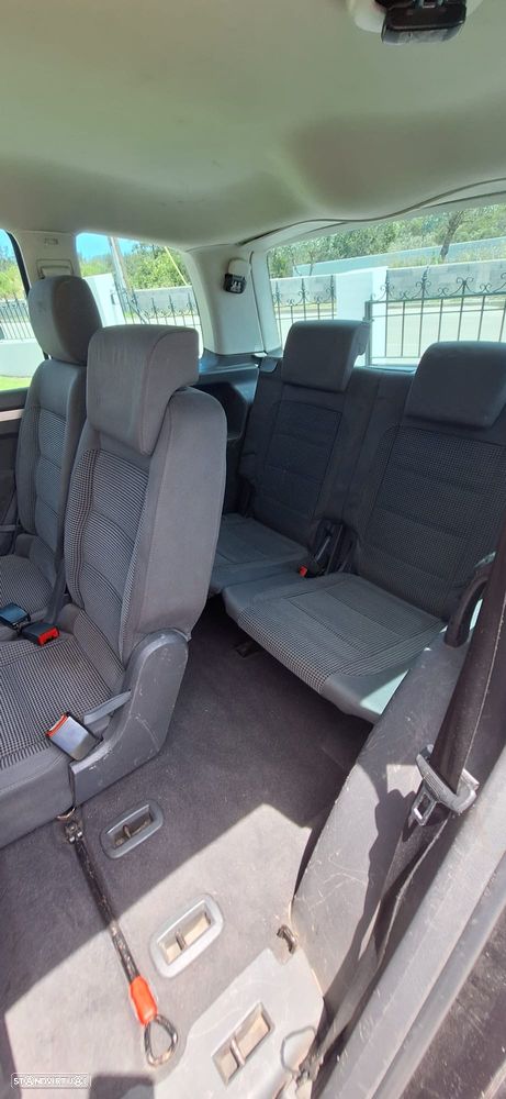 VW Touran 1.9 TDi Highline - 16