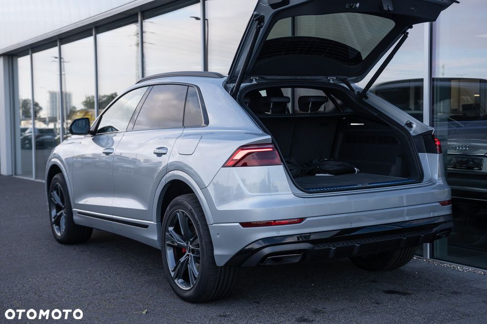 Audi Q8 - 9