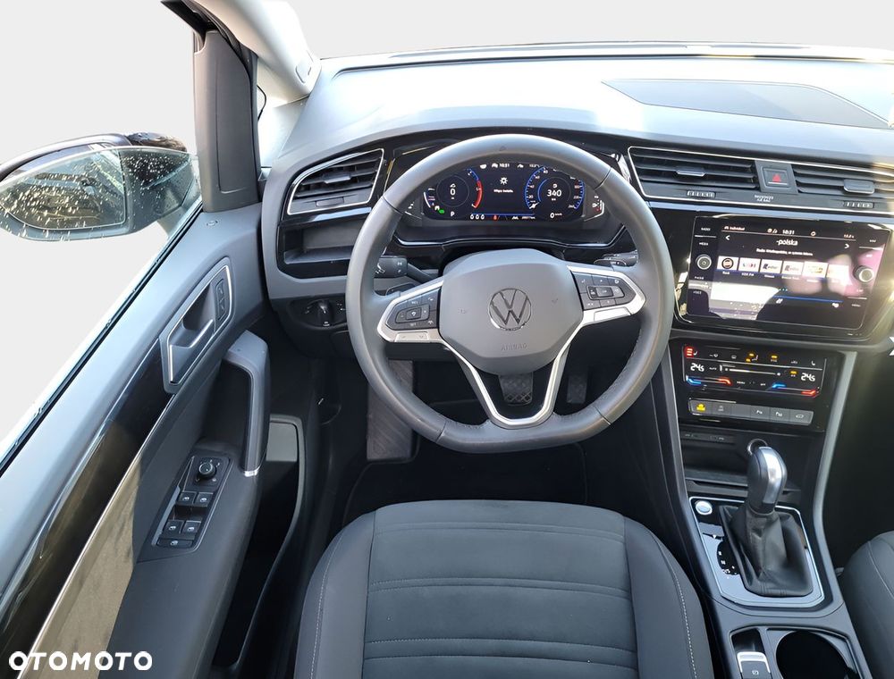 Volkswagen Touran - 6