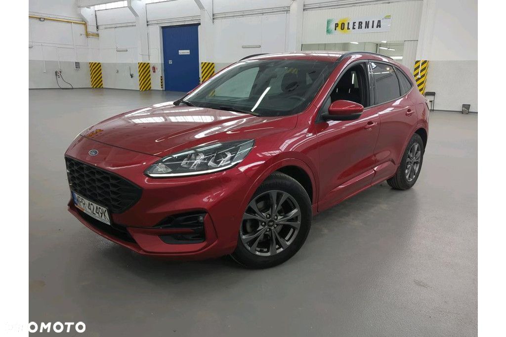 Ford Kuga - 1
