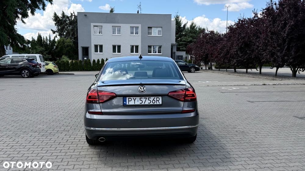 Volkswagen Passat - 6