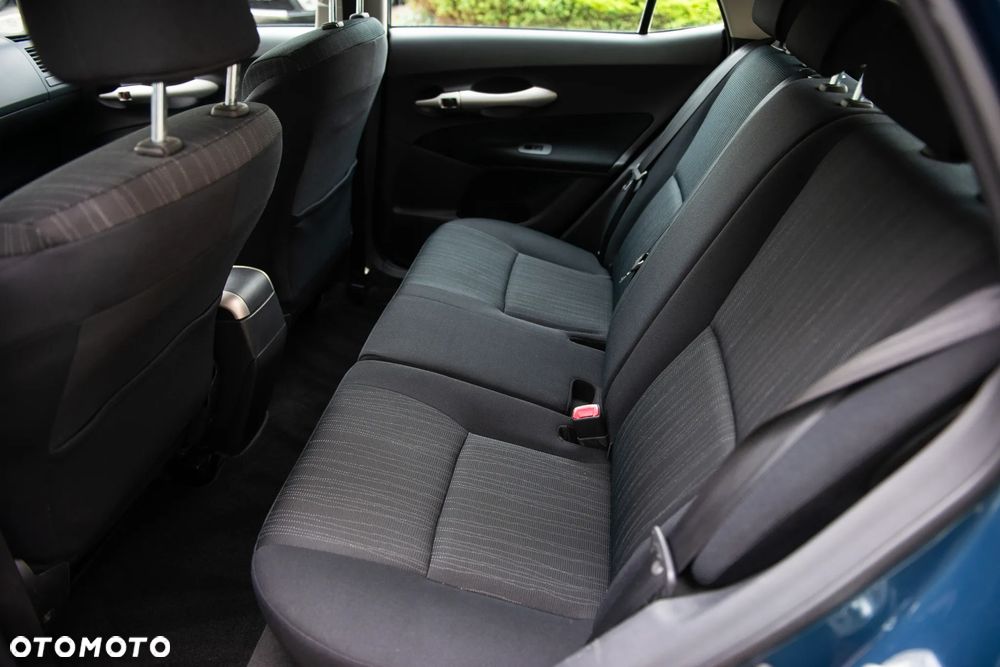 Toyota Auris 1.6 Edition - 19