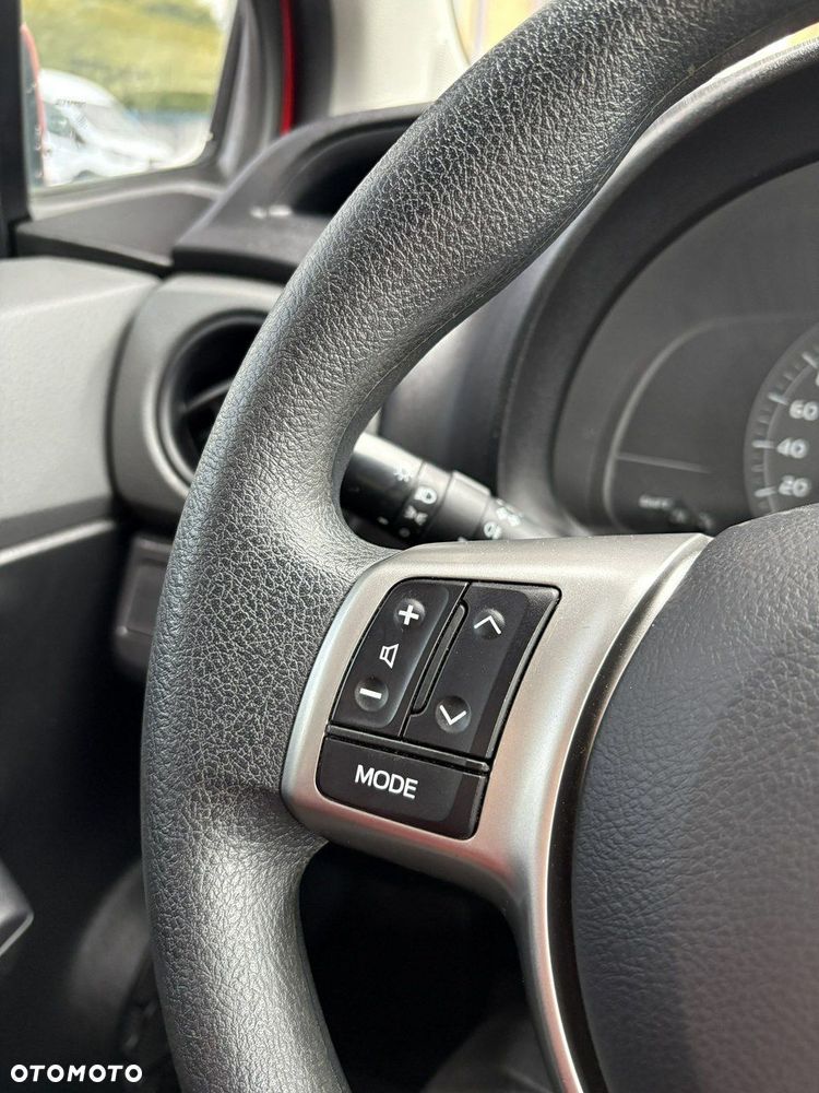 Toyota Yaris - 16