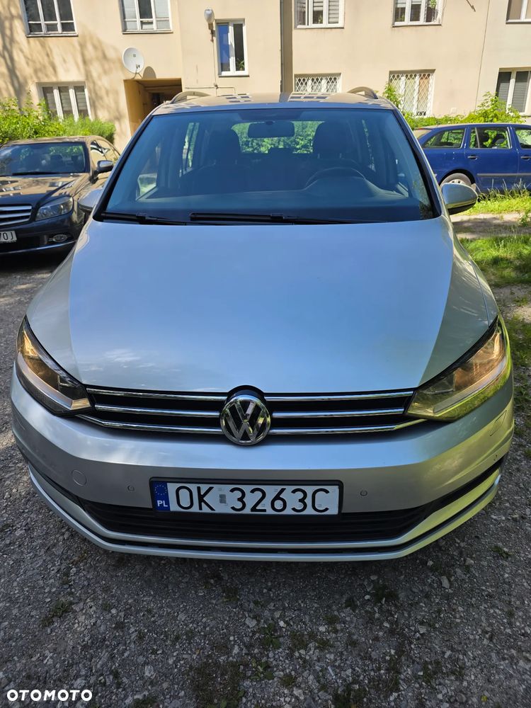 Volkswagen Touran - 1