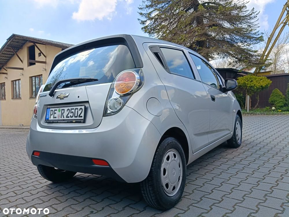 Chevrolet Spark 1.0 LT - 4