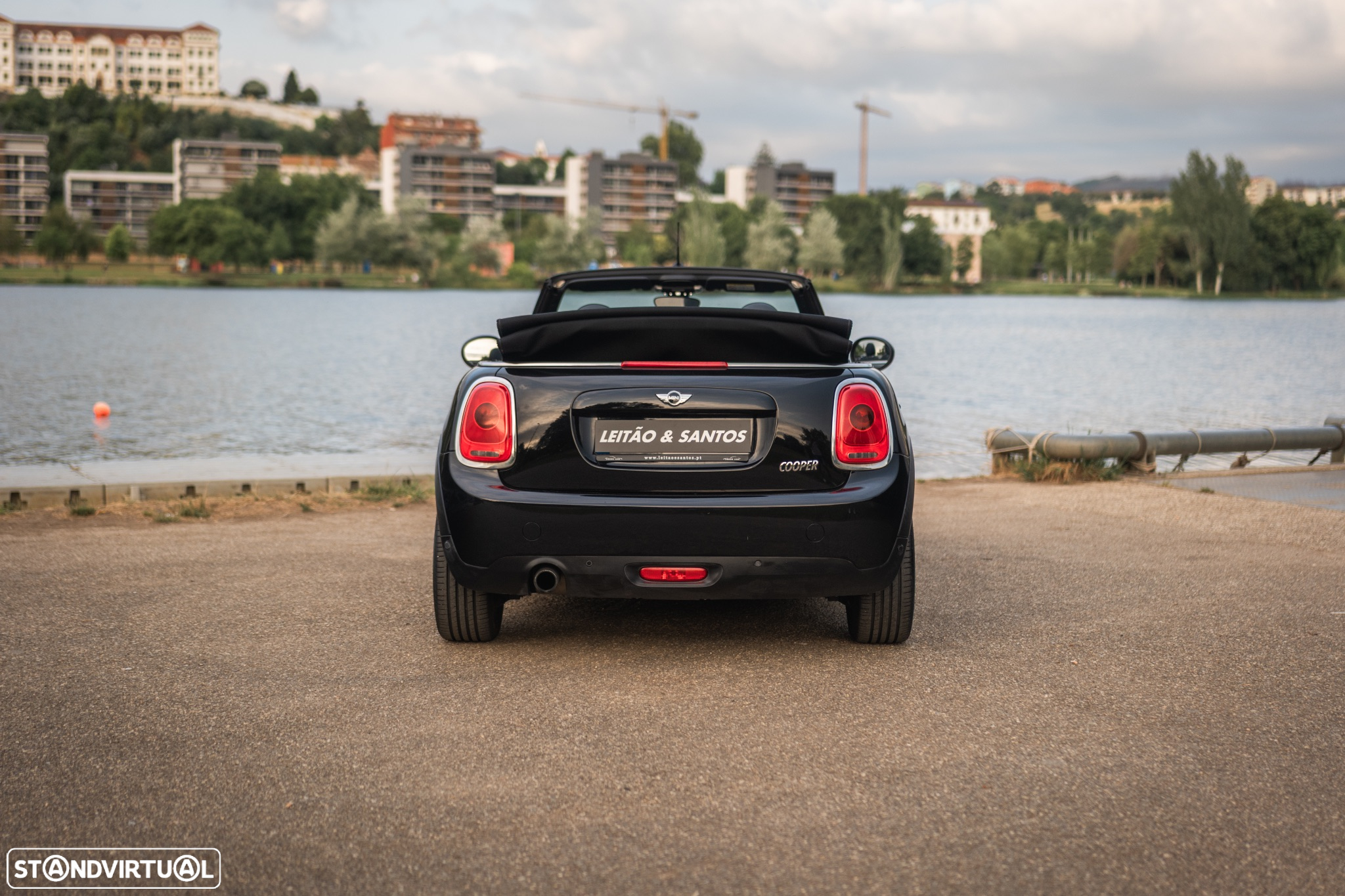 MINI Cabrio Cooper Sidewalk Edition - 14