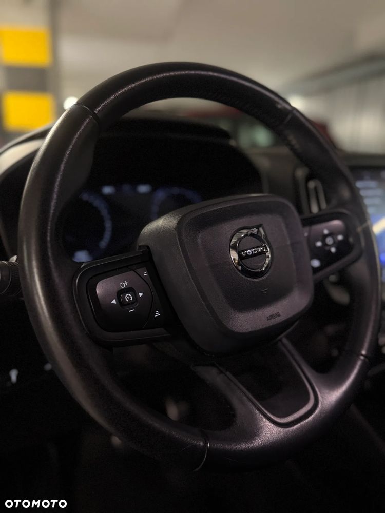 Volvo XC 40 T3 - 10
