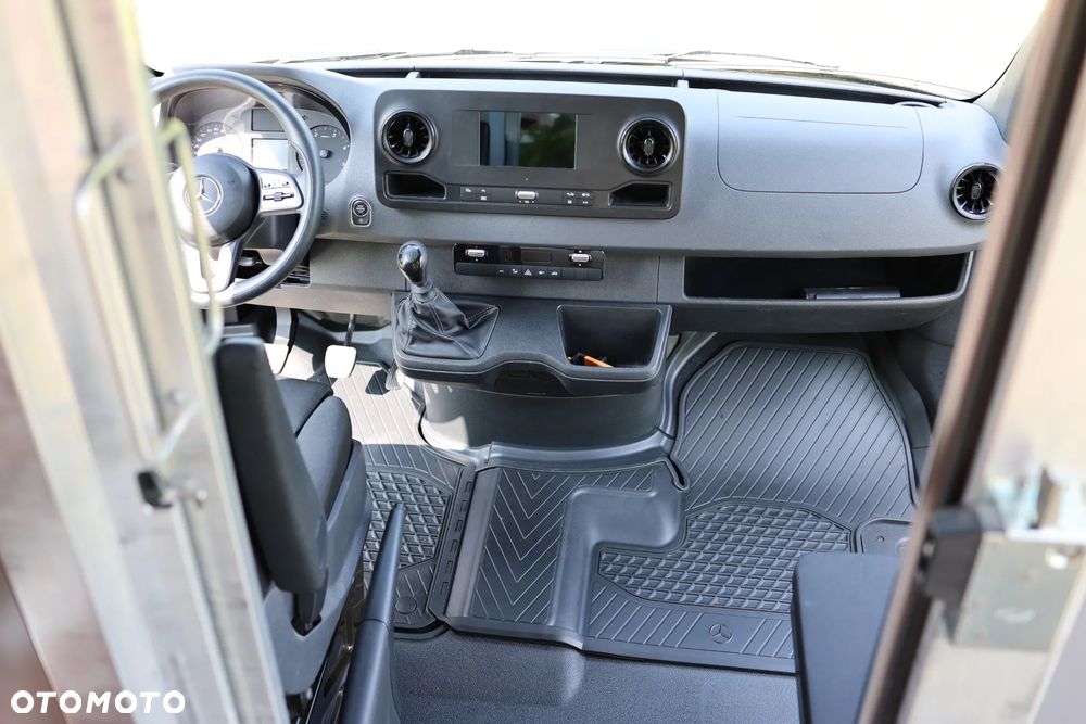 Mercedes-Benz Sprinter L2H2 311 CDI - 13