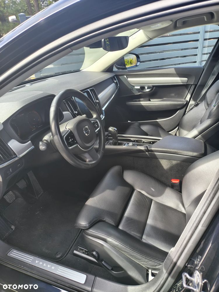 Volvo V90 D3 SCR Momentum Pro - 9