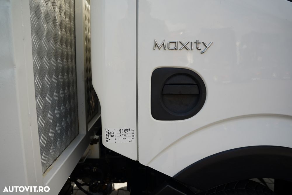 Renault MAXITY DTI 130 / PLATFORMĂ - 4,35 M / MANUALĂ / ROȚI SPATE DUBLE / IMPORT / EURO 6 - 32