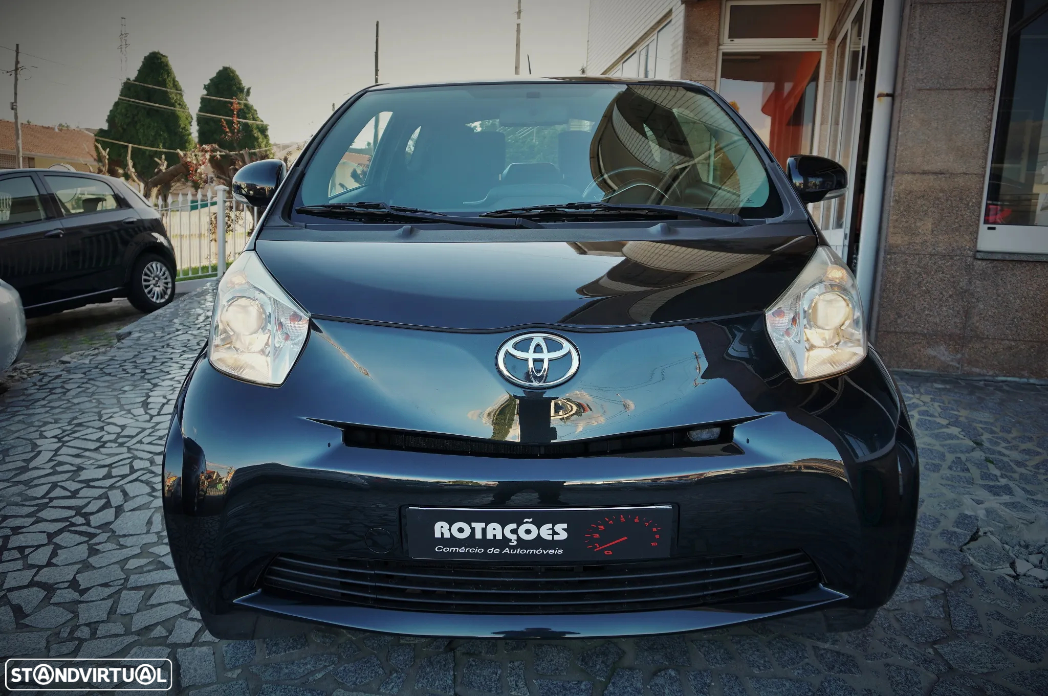 Toyota iQ 1.0 VVT-i - 2
