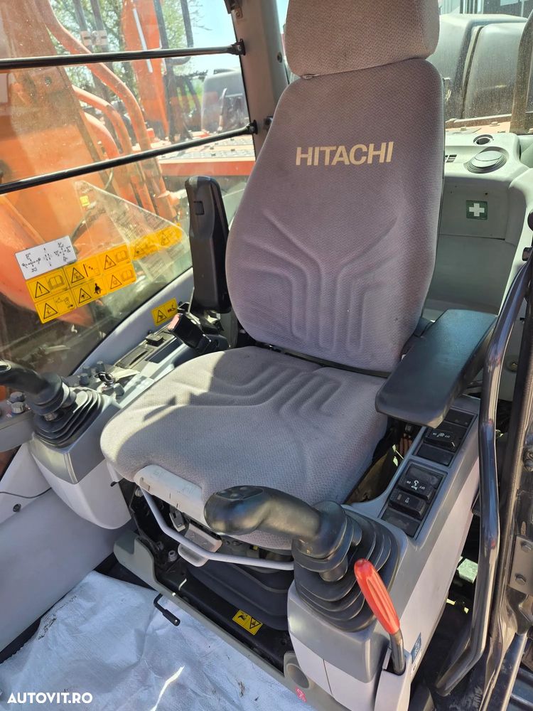 Hitachi ZX210-6, latime 2,5m, cupa NOUA 1,3mc, 22tone, Adanc sapare 7m, consum mediu 9l/h, 3 pompe Hitachi, produs in Japonia, lant 80% ok -200h deplasare, ridica 13t, inst picon, camera spate, posibilitate leasing, STARE FOARTE BUNA -PROMOTIE 79.900Eur+Tva - 18