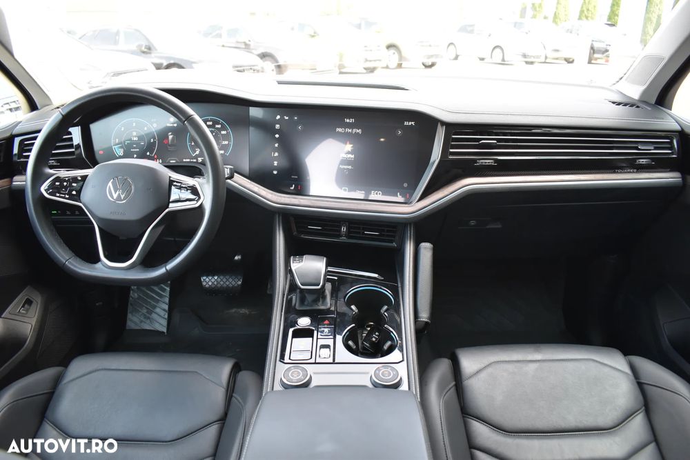 Volkswagen Touareg V6 TDI 4MOTION Elegance - 11