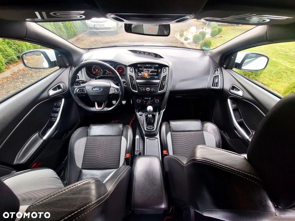 Ford Focus 2.0 TDCi ST - 5