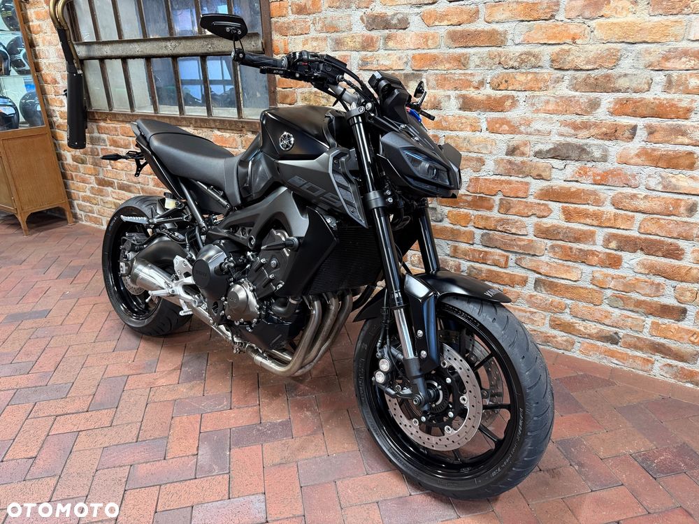 Yamaha MT - 2