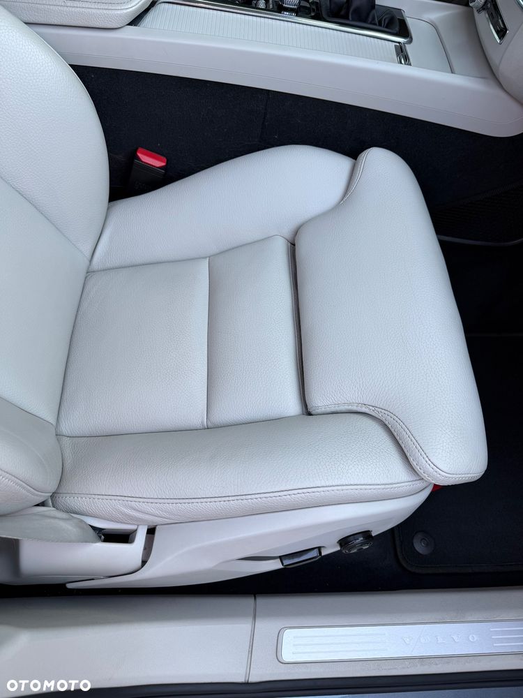 Volvo XC 60 D3 Drive-E Momentum - 28