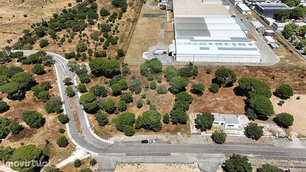 Terreno Industrial para venda em ZI de Coruche - Grande imagem: 3/17