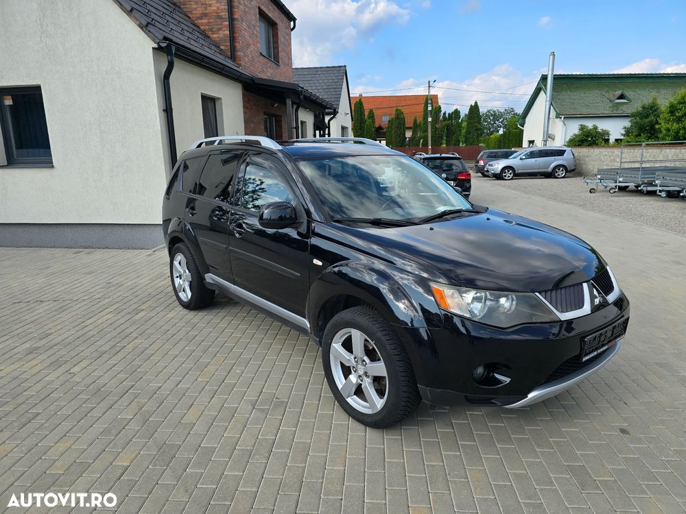 Mitsubishi Outlander 2.0 DI-D 4WD Invite - 2